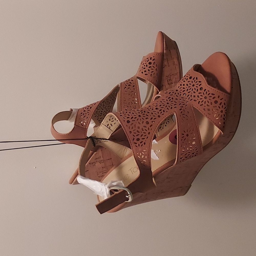 Brand new platform shoes